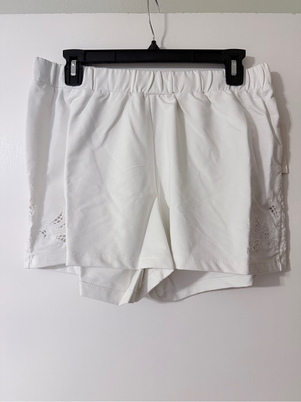 a new day White Eyelet Detail Elastic Waist Shorts